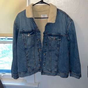 Old Navy jean jacket with lining
